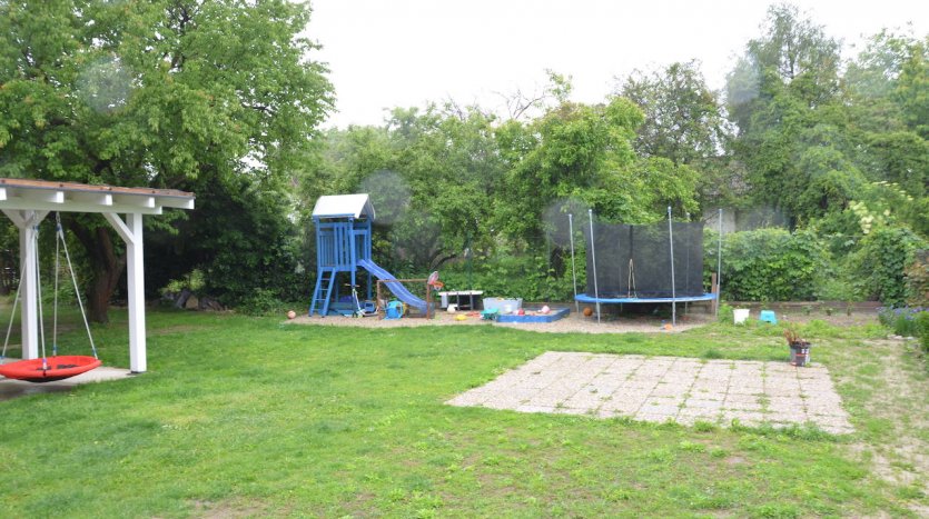 Predám dom-trvalo obývateľnú chatu v Hamuliakove – fotka 2