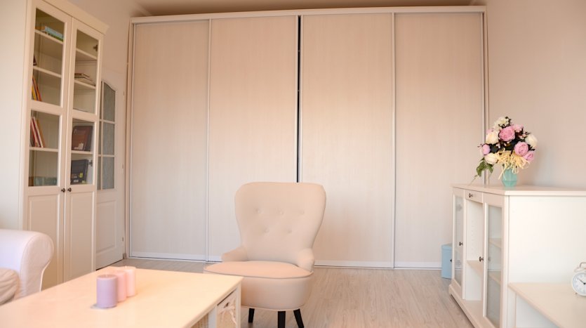 PREDANÉ 1,5 izbový byt po kompletnej čerstvej rekonštrukcii s kompletným zariadením. Jesenná ul. Ružinov – fotka 6